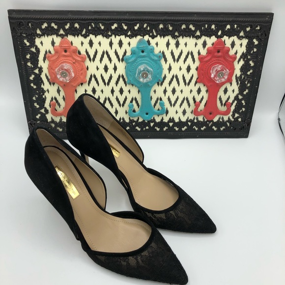 BCBG Shoes - BCBG black heels